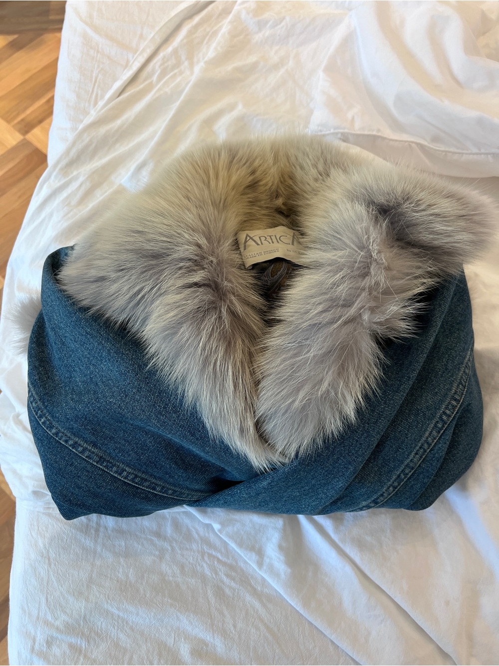 Vintage Denim Jacket with Faux Fur Trim - Blue - Picture 7 of 12